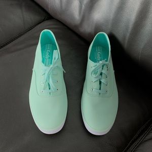 Keds women’s fashion sneakers in mint green, 11